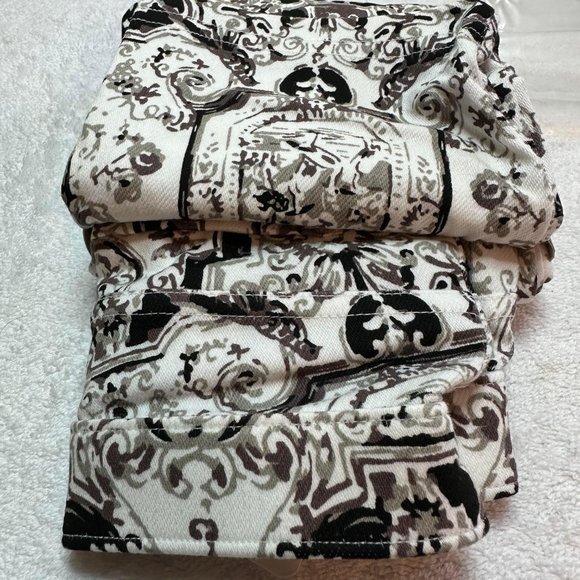 Hue	Versailles Twill Leggings	XL. NWT.  773 - Picture 3 of 7